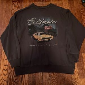 Hollister Crewneck